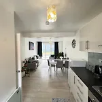 3 Bedroom Luxury *