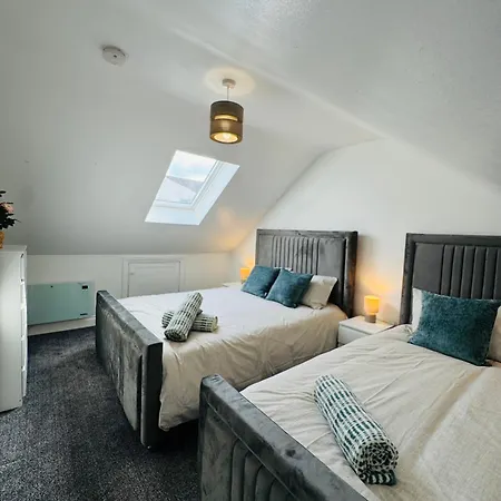 3 Bedroom Luxury *